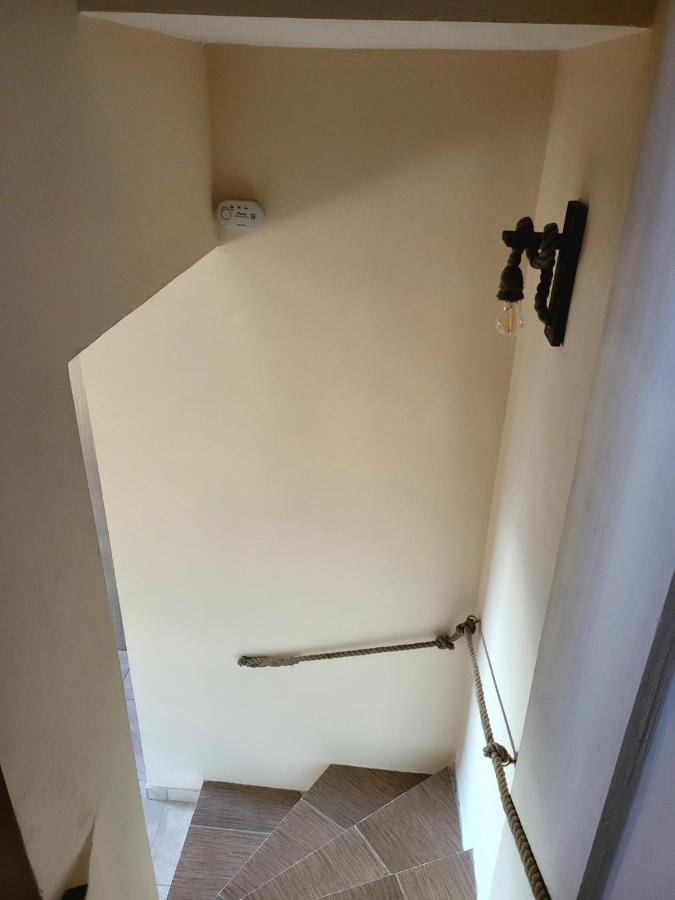 Τα Πέτρινα Στο Σκεπαστό Villa กาลาวริตา ภายนอก รูปภาพ